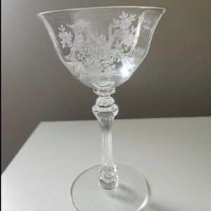 TIFFIN Persian Pheasant PATTERN champagne glass/ wine by TIFFIN-FRANCISCAN 8oz.